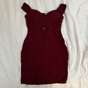 Burgundy bodycon mini dfess